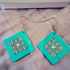 Casual drop earrings